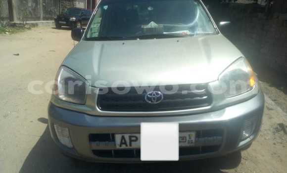 Ra Àlòkù Toyota RAV4 Silver Ọkọ̀ in Cotonou ni Benin Ra Àlòkù Toyota RAV4 Silver Ọkọ̀ in Cotonou ni Benin