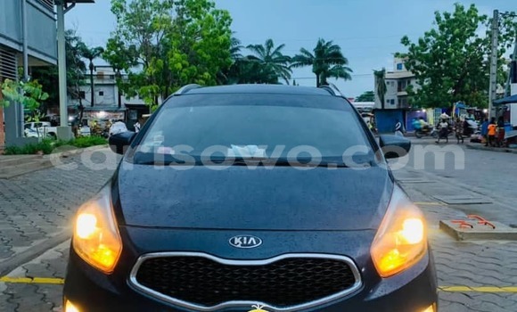 Buy Used Kia Rio Blue Car in Cotonou in Benign