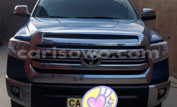 Sayi Na hannu Toyota Hilux Blue Mota in Cotonou a Benin