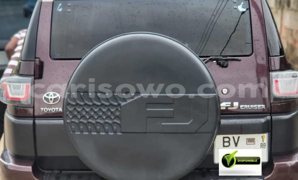 Acheter Occasion Voiture Toyota FJ Cruiser Marron à Cotonou, Benin Acheter Occasion Voiture Toyota FJ Cruiser Marron à Cotonou, Benin