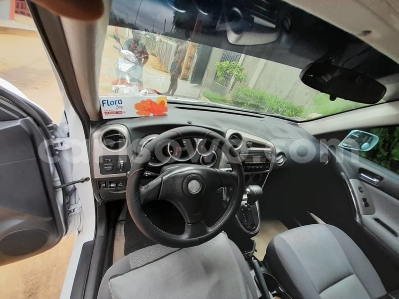 Big with watermark toyota matrix benin cotonou 16701