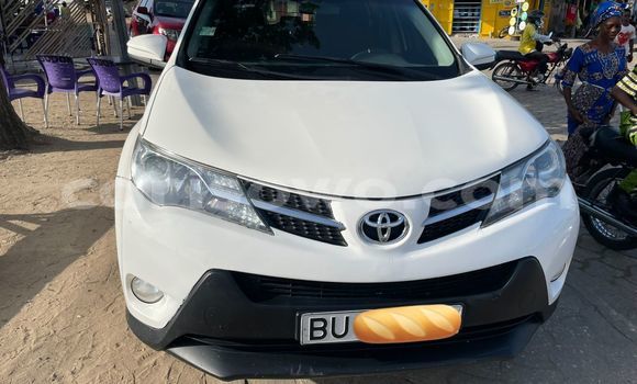 Buy Used Toyota RAV4 White Car in Cotonou in Benign