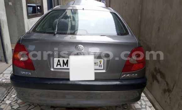 Ra Àlòkù Toyota Avensis Silver Ọkọ̀ in Cotonou ni Benin