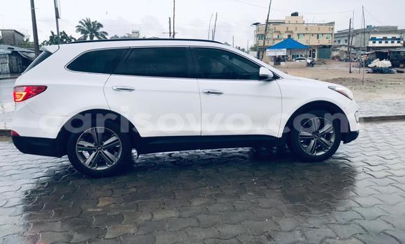 Acheter Occasion Voiture Hyundai Santa Fe Blanc à Cotonou, Benin Acheter Occasion Voiture Hyundai Santa Fe Blanc à Cotonou, Benin