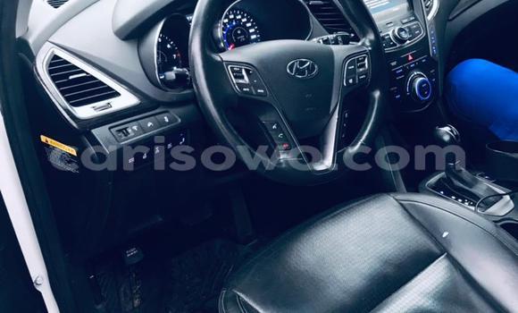Acheter Occasion Voiture Hyundai Santa Fe Blanc à Cotonou, Benin Acheter Occasion Voiture Hyundai Santa Fe Blanc à Cotonou, Benin