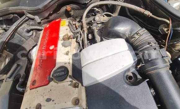 Acheter Occasion Voiture Mercedes-Benz 230 Gris à Cotonou, Benin Acheter Occasion Voiture Mercedes-Benz 230 Gris à Cotonou, Benin