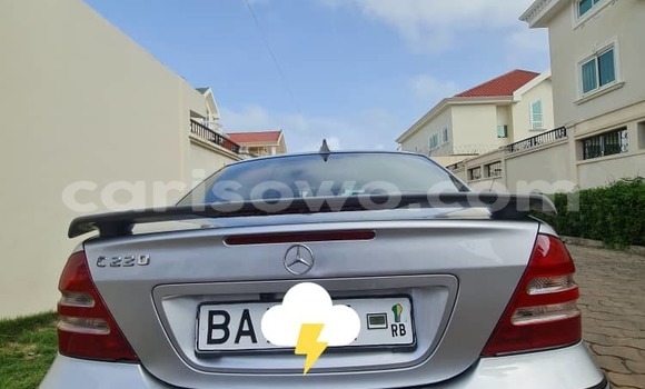 Acheter Occasion Voiture Mercedes-Benz 230 Gris à Cotonou, Benin Acheter Occasion Voiture Mercedes-Benz 230 Gris à Cotonou, Benin