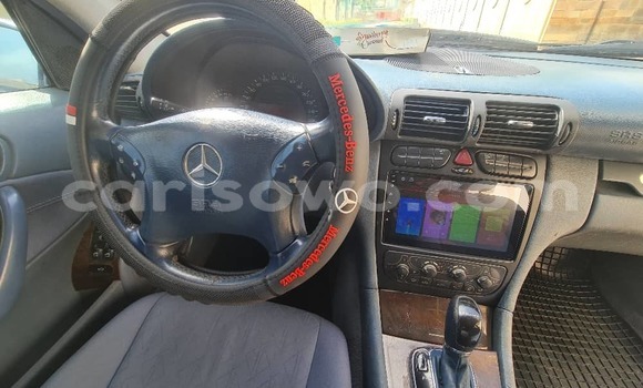 Acheter Occasion Voiture Mercedes-Benz 230 Gris à Cotonou, Benin Acheter Occasion Voiture Mercedes-Benz 230 Gris à Cotonou, Benin