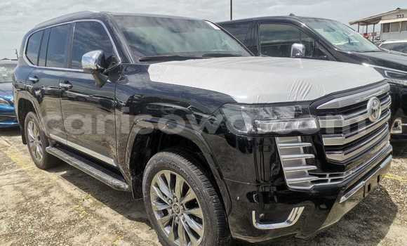 Ra Tuntun Toyota Land Cruiser Black Ọkọ̀ in Cotonou ni Benin Ra Tuntun Toyota Land Cruiser Black Ọkọ̀ in Cotonou ni Benin