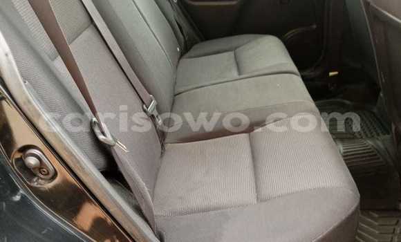 Ra Àlòkù Pontiac Vibe Alawọ ewe Ọkọ̀ in Cotonou ni Benin Ra Àlòkù Pontiac Vibe Alawọ ewe Ọkọ̀ in Cotonou ni Benin