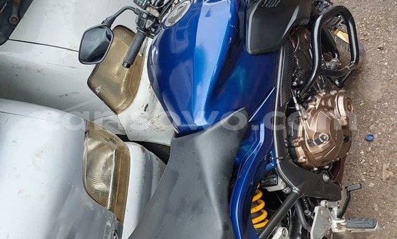 Acheter Import Moto Honda CBR Bleu à Cotonou, Benin Acheter Import Moto Honda CBR Bleu à Cotonou, Benin