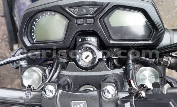 Acheter Import Moto Honda CBR Bleu à Cotonou, Benin Acheter Import Moto Honda CBR Bleu à Cotonou, Benin