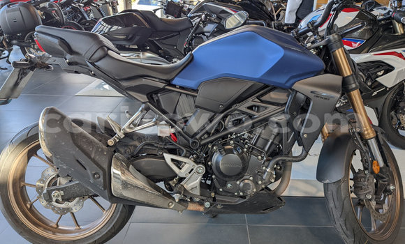Acheter Neuf Moto Honda CB Bleu à Cotonou, Benin Acheter Neuf Moto Honda CB Bleu à Cotonou, Benin