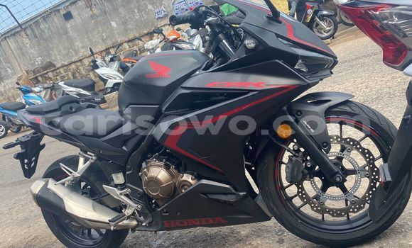 Ra Tuntun Honda CB Red Mọto in Cotonou ni Benin Ra Tuntun Honda CB Red Mọto in Cotonou ni Benin