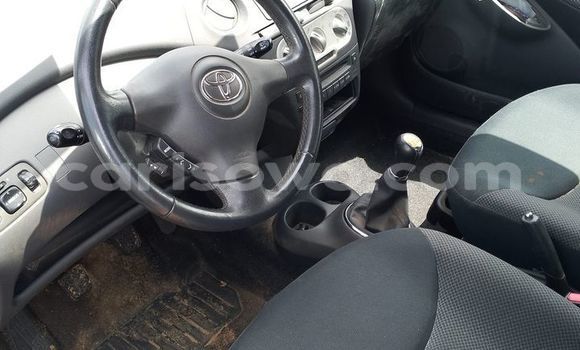 Buy Used Toyota Yaris White Car in Cotonou in Benign Buy Used Toyota Yaris White Car in Cotonou in Benign