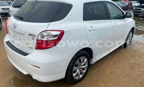 Buy Used Toyota Matrix White Car in Cotonou in Benign Buy Used Toyota Matrix White Car in Cotonou in Benign