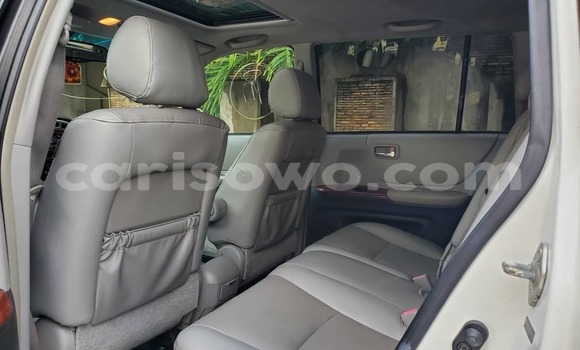 Acheter Import Voiture Toyota Highlander Blanc à Cotonou, Benin Acheter Import Voiture Toyota Highlander Blanc à Cotonou, Benin