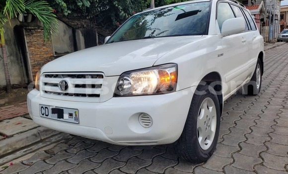 Acheter Import Voiture Toyota Highlander Blanc à Cotonou, Benin Acheter Import Voiture Toyota Highlander Blanc à Cotonou, Benin