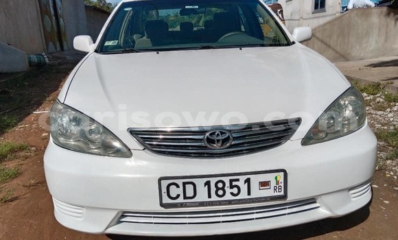 Acheter Import Voiture Toyota Camry Blanc à Cotonou, Benin Acheter Import Voiture Toyota Camry Blanc à Cotonou, Benin