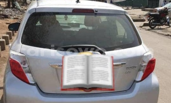 Acheter Occasion Voiture Toyota Yaris Gris à Cotonou, Benin Acheter Occasion Voiture Toyota Yaris Gris à Cotonou, Benin