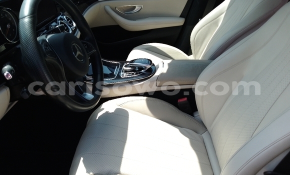 Acheter Occasion Voiture Mercedes-Benz E-Classe Blanc à Cotonou, Benin Acheter Occasion Voiture Mercedes-Benz E-Classe Blanc à Cotonou, Benin