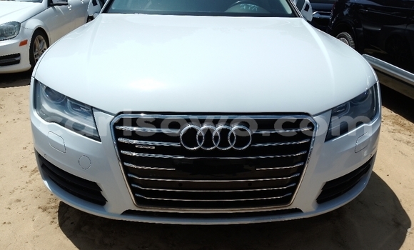 Acheter Import Voiture Audi A7 Blanc à Cotonou, Benin