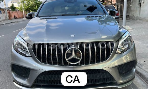 Acheter Occasion Voiture Mercedes-Benz GLE Coupe Gris à Cotonou, Benin Acheter Occasion Voiture Mercedes-Benz GLE Coupe Gris à Cotonou, Benin