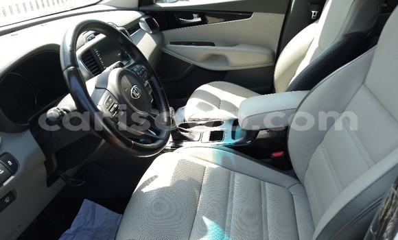 Acheter Occasion Voiture Kia Sorento Blanc à Cotonou, Benin Acheter Occasion Voiture Kia Sorento Blanc à Cotonou, Benin