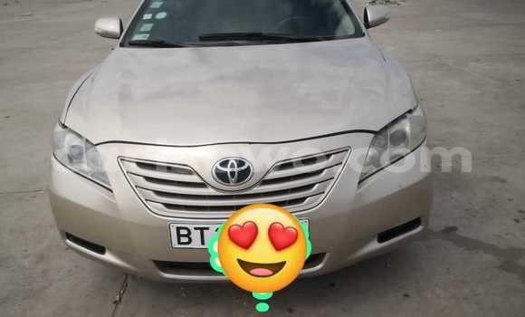 Ra Àlòkù Toyota Camry Silver Ọkọ̀ in Cotonou ni Benin