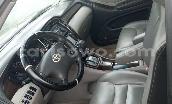 Buy Used Toyota Highlander Silver Car in Cotonou in Benign