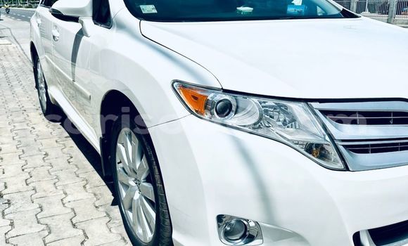Acheter Occasion Voiture Toyota Venza Blanc à Cotonou, Benin