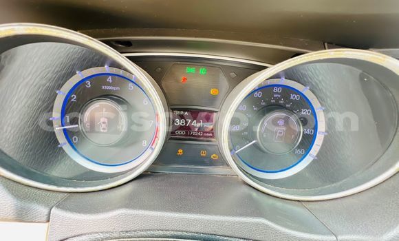 Acheter Occasion Voiture Hyundai Sonata Rouge à Cotonou, Benin Acheter Occasion Voiture Hyundai Sonata Rouge à Cotonou, Benin