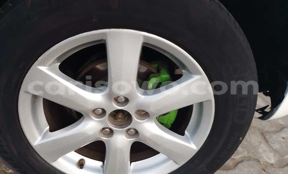 Acheter Occasion Voiture Toyota RAV4 Blanc à Cotonou, Benin Acheter Occasion Voiture Toyota RAV4 Blanc à Cotonou, Benin