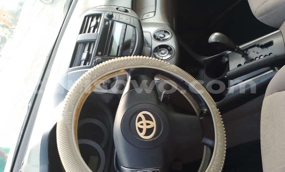 Acheter Occasion Voiture Toyota RAV4 Blanc à Cotonou, Benin Acheter Occasion Voiture Toyota RAV4 Blanc à Cotonou, Benin