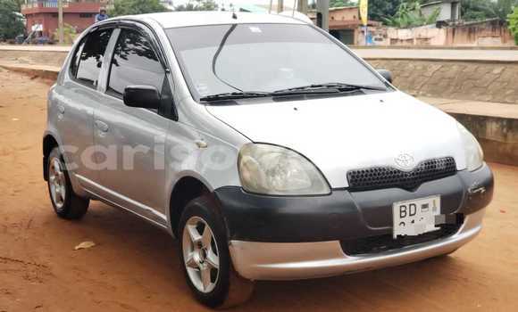 Acheter Occasion Voiture Toyota Yaris Gris à Cotonou, Benin Acheter Occasion Voiture Toyota Yaris Gris à Cotonou, Benin