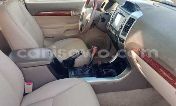 Ra Àlòkù Toyota Prado funfun Ọkọ̀ in Cotonou ni Benin Ra Àlòkù Toyota Prado funfun Ọkọ̀ in Cotonou ni Benin