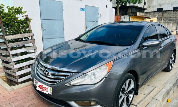 Sayi Na hannu Hyundai Sonata Azurfa Mota in Cotonou a Benin Sayi Na hannu Hyundai Sonata Azurfa Mota in Cotonou a Benin
