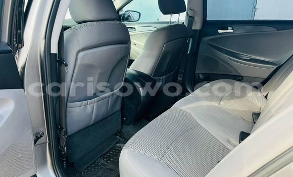 Sayi Na hannu Hyundai Sonata Azurfa Mota in Cotonou a Benin Sayi Na hannu Hyundai Sonata Azurfa Mota in Cotonou a Benin