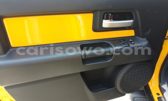 Ra Imported Toyota FJ Cruiser Miiran Ọkọ̀ in Cotonou ni Benin Ra Imported Toyota FJ Cruiser Miiran Ọkọ̀ in Cotonou ni Benin
