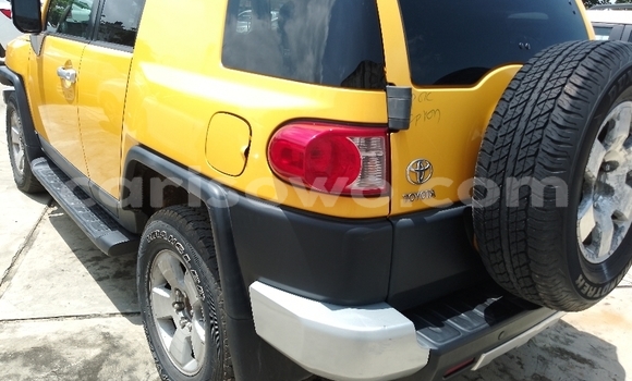 Ra Imported Toyota FJ Cruiser Miiran Ọkọ̀ in Cotonou ni Benin Ra Imported Toyota FJ Cruiser Miiran Ọkọ̀ in Cotonou ni Benin