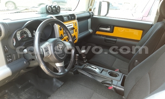 Ra Imported Toyota FJ Cruiser Miiran Ọkọ̀ in Cotonou ni Benin Ra Imported Toyota FJ Cruiser Miiran Ọkọ̀ in Cotonou ni Benin