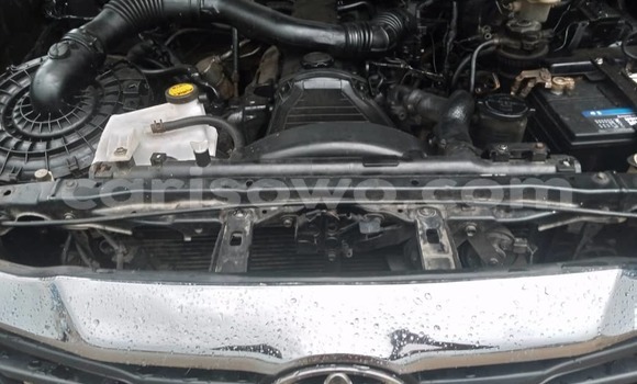 Sayi Na hannu Toyota Hilux Black Mota in Cotonou a Benin Sayi Na hannu Toyota Hilux Black Mota in Cotonou a Benin