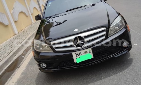 Acheter Occasion Voiture Mercedes-Benz C–Class Bleu à Cotonou, Benin