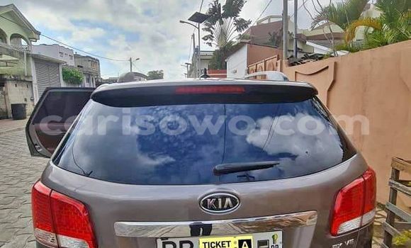 Buy Used Kia Sportage Silver Car in Cotonou in Benign Buy Used Kia Sportage Silver Car in Cotonou in Benign