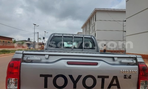 Acheter Occasion Voiture Toyota Hilux Blanc à Cotonou, Benin Acheter Occasion Voiture Toyota Hilux Blanc à Cotonou, Benin