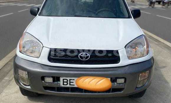 Ra Àlòkù Toyota RAV4 Silver Ọkọ̀ in Cotonou ni Benin Ra Àlòkù Toyota RAV4 Silver Ọkọ̀ in Cotonou ni Benin