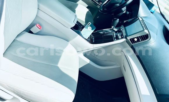 Sayi Na hannu Toyota Venza White Mota in Cotonou a Benin Sayi Na hannu Toyota Venza White Mota in Cotonou a Benin