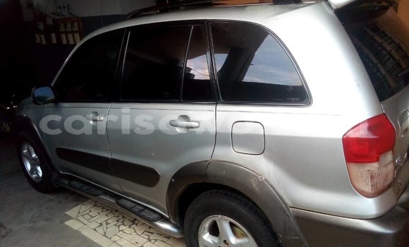 Ra Àlòkù Toyota RAV4 Silver Ọkọ̀ in Cotonou ni Benin Ra Àlòkù Toyota RAV4 Silver Ọkọ̀ in Cotonou ni Benin