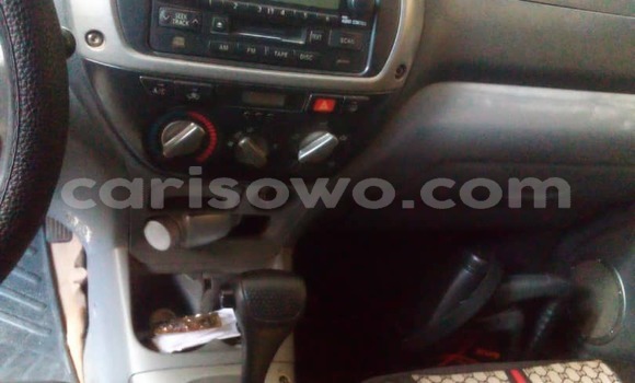 Ra Àlòkù Toyota RAV4 Silver Ọkọ̀ in Cotonou ni Benin Ra Àlòkù Toyota RAV4 Silver Ọkọ̀ in Cotonou ni Benin