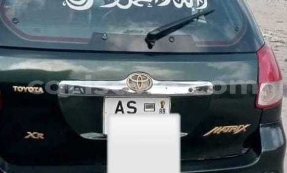 Sayi Na hannu Toyota Matrix Black Mota in Cotonou a Benin Sayi Na hannu Toyota Matrix Black Mota in Cotonou a Benin